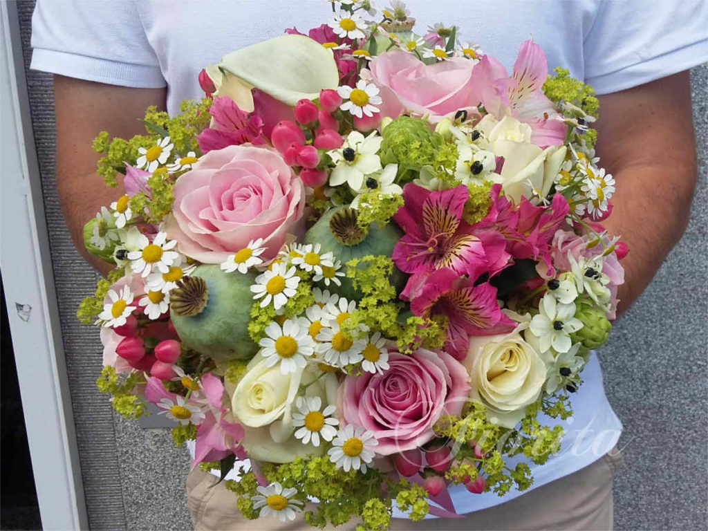 kytice-nevesty-brides-bouquet-roses-ruze-poppy-makovec-alstroemerie-1