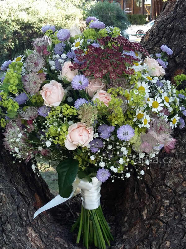 svatebni-kytice-brides-bouquet-buket-nevesty-4