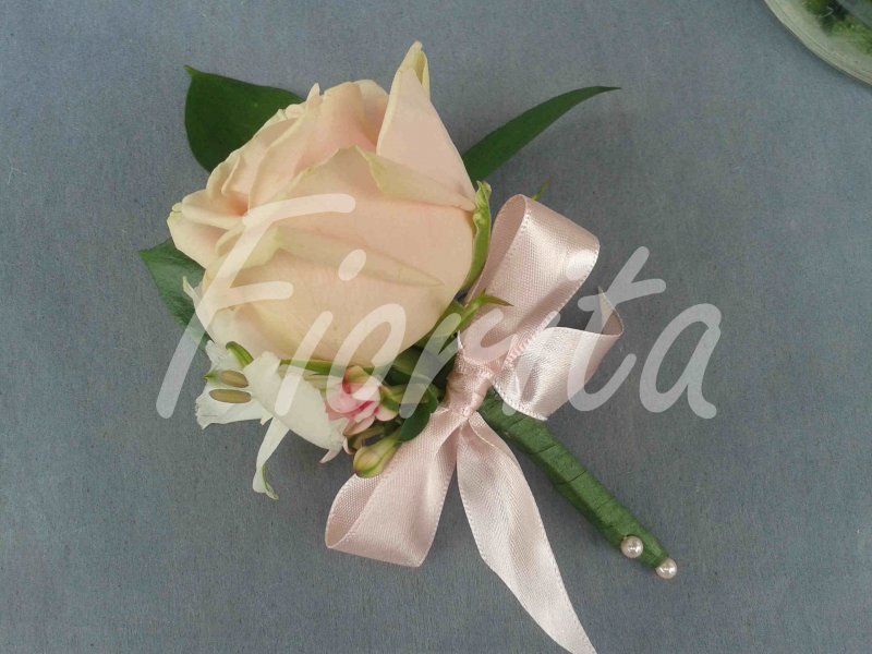 svatebni-kvetiny-praha-kytice-nevesty-orchideje-ruze-11