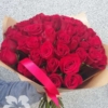 50 коротких красных роз