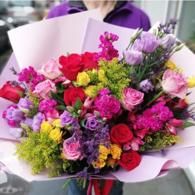 Large representative bouquet with roses