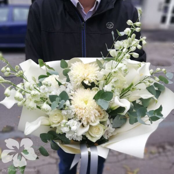 White representative bouquet