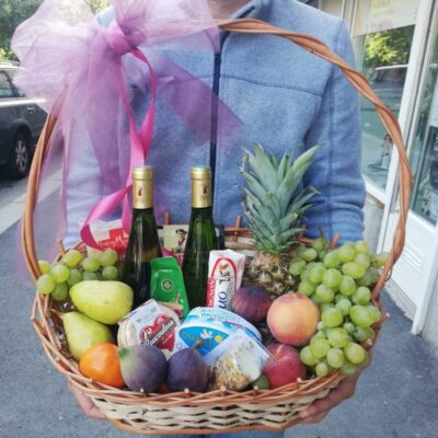 Fruit basket